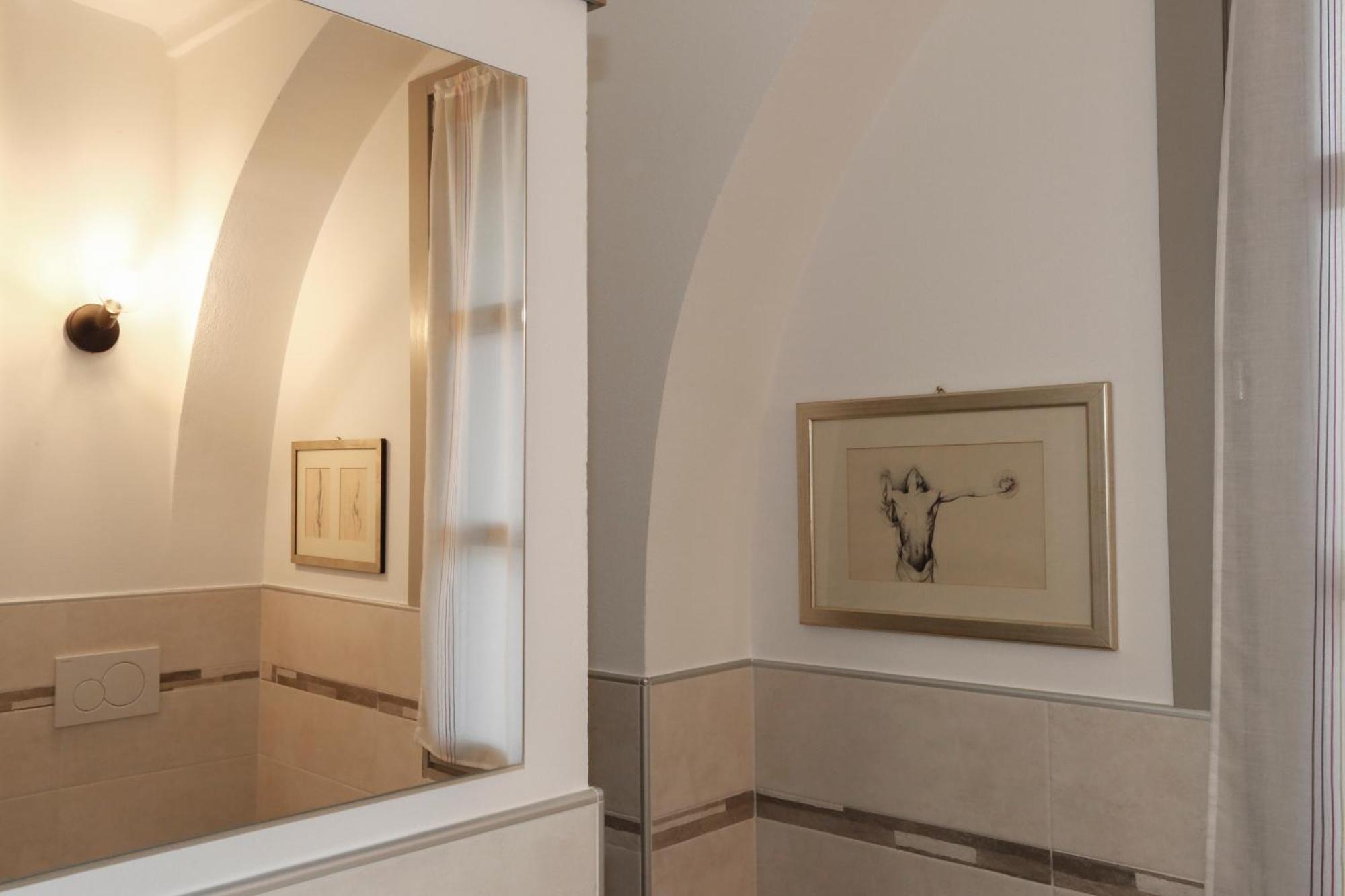 Via Roma Guest House Cherasco Exterior photo